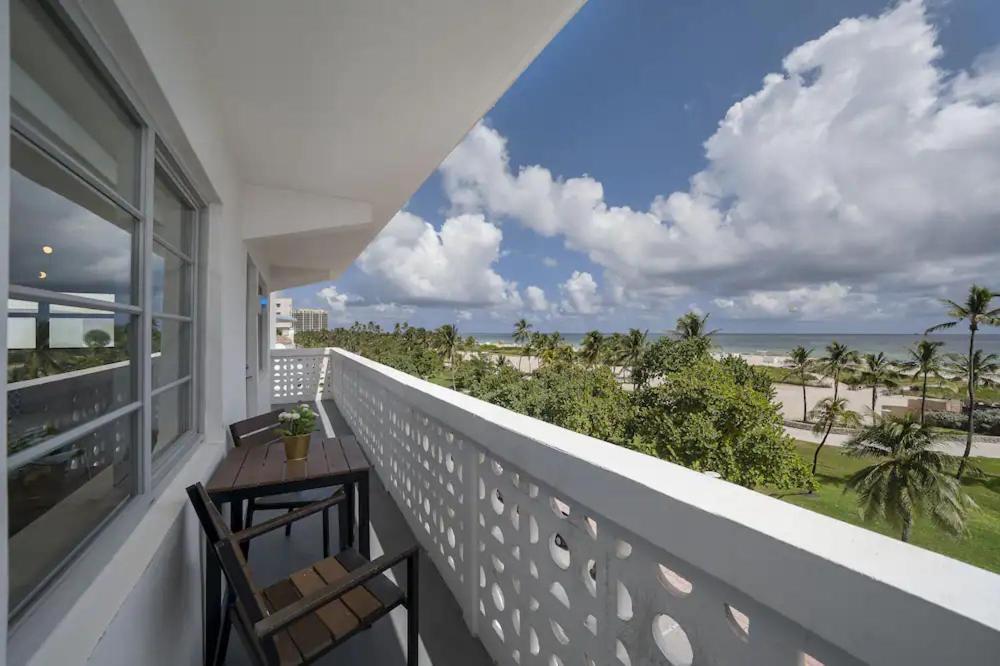 Strand Ocean Drive Suites Miami Beach Dış mekan fotoğraf