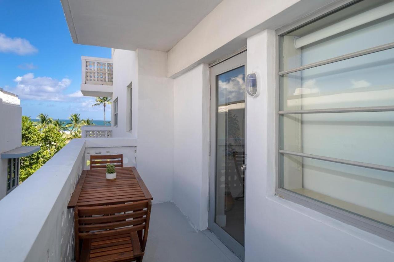 Strand Ocean Drive Suites Miami Beach Dış mekan fotoğraf