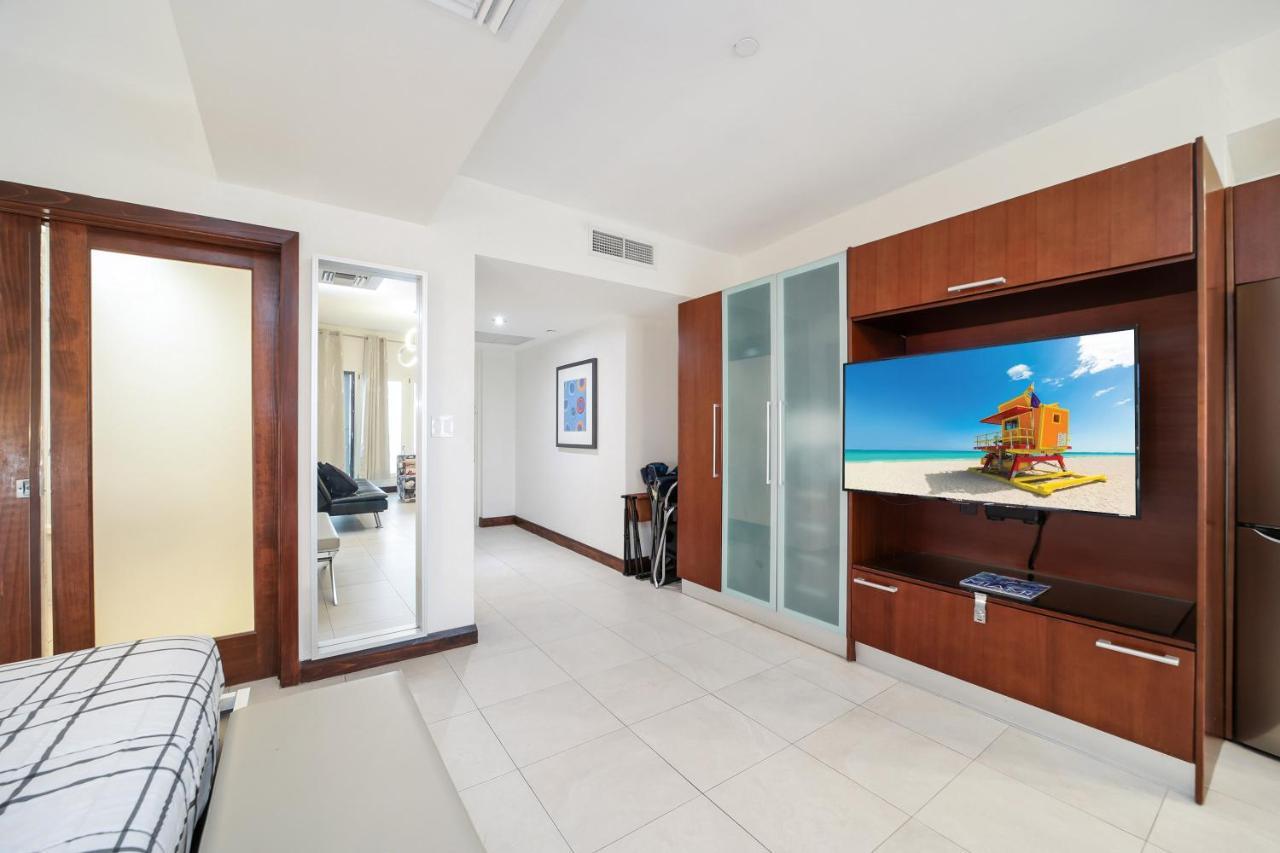 Strand Ocean Drive Suites Miami Beach Dış mekan fotoğraf