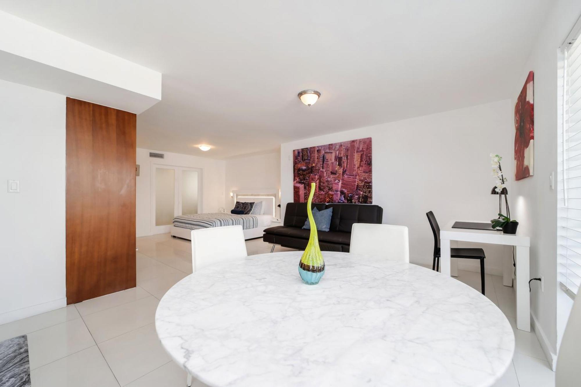 Strand Ocean Drive Suites Miami Beach Dış mekan fotoğraf